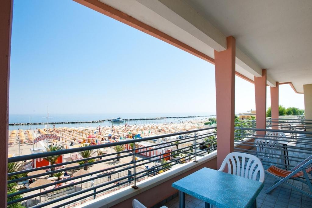 Albergo Villa Mauri Rimini Bagian luar foto