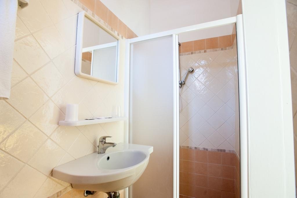 Albergo Villa Mauri Rimini Bagian luar foto