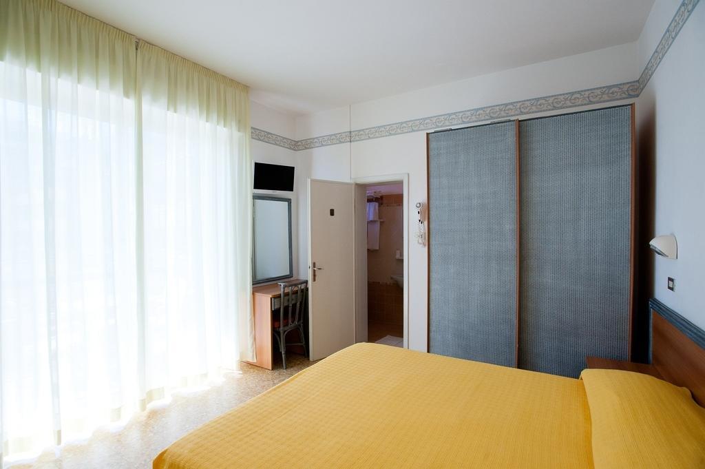 Albergo Villa Mauri Rimini Ruang foto