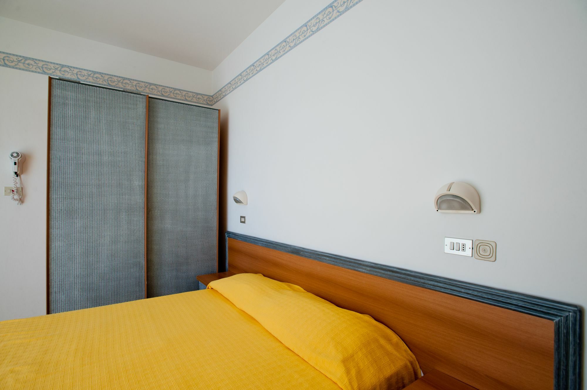 Albergo Villa Mauri Rimini Bagian luar foto