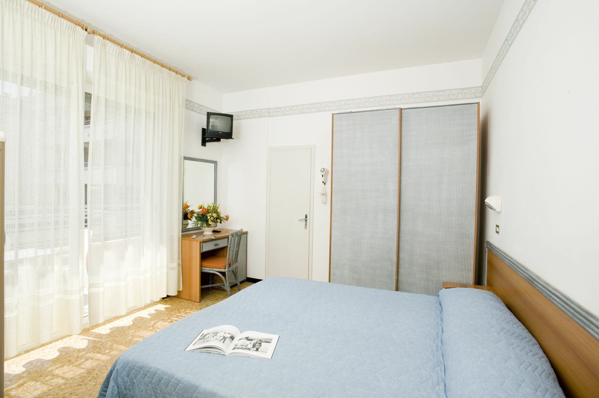 Albergo Villa Mauri Rimini Bagian luar foto
